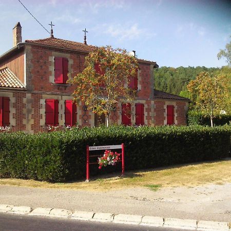 Gite Communal Villa Futeau Exterior photo